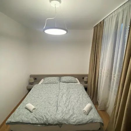 Appartement Nona Polda *