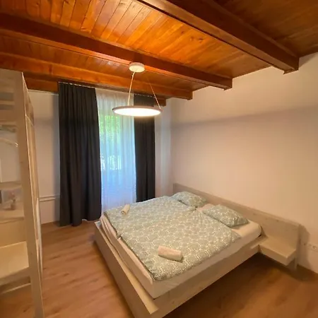 Nona Polda Апартаменты Кобарид