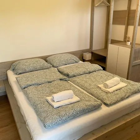 Nona Polda Apartment