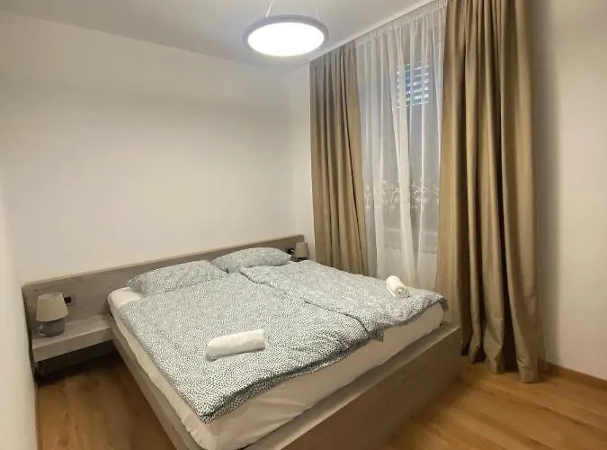 Nona Polda Apartment