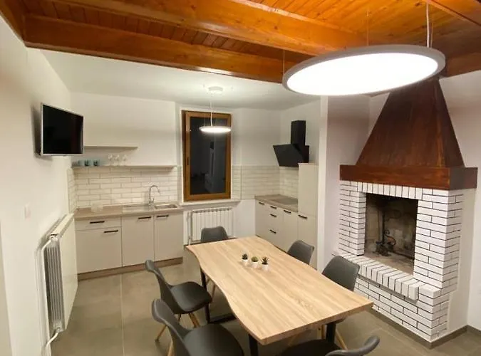 Apartment Nona Polda *