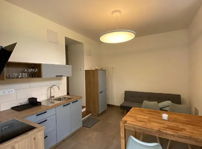 Apartment Nona Polda