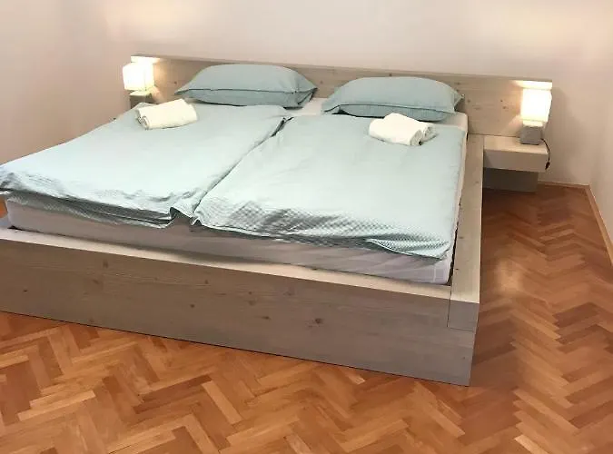 Appartement Nona Polda *