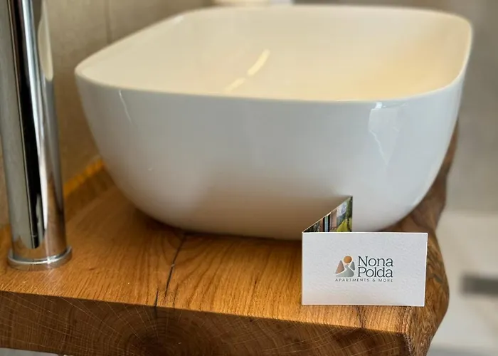 Apartment Nona Polda